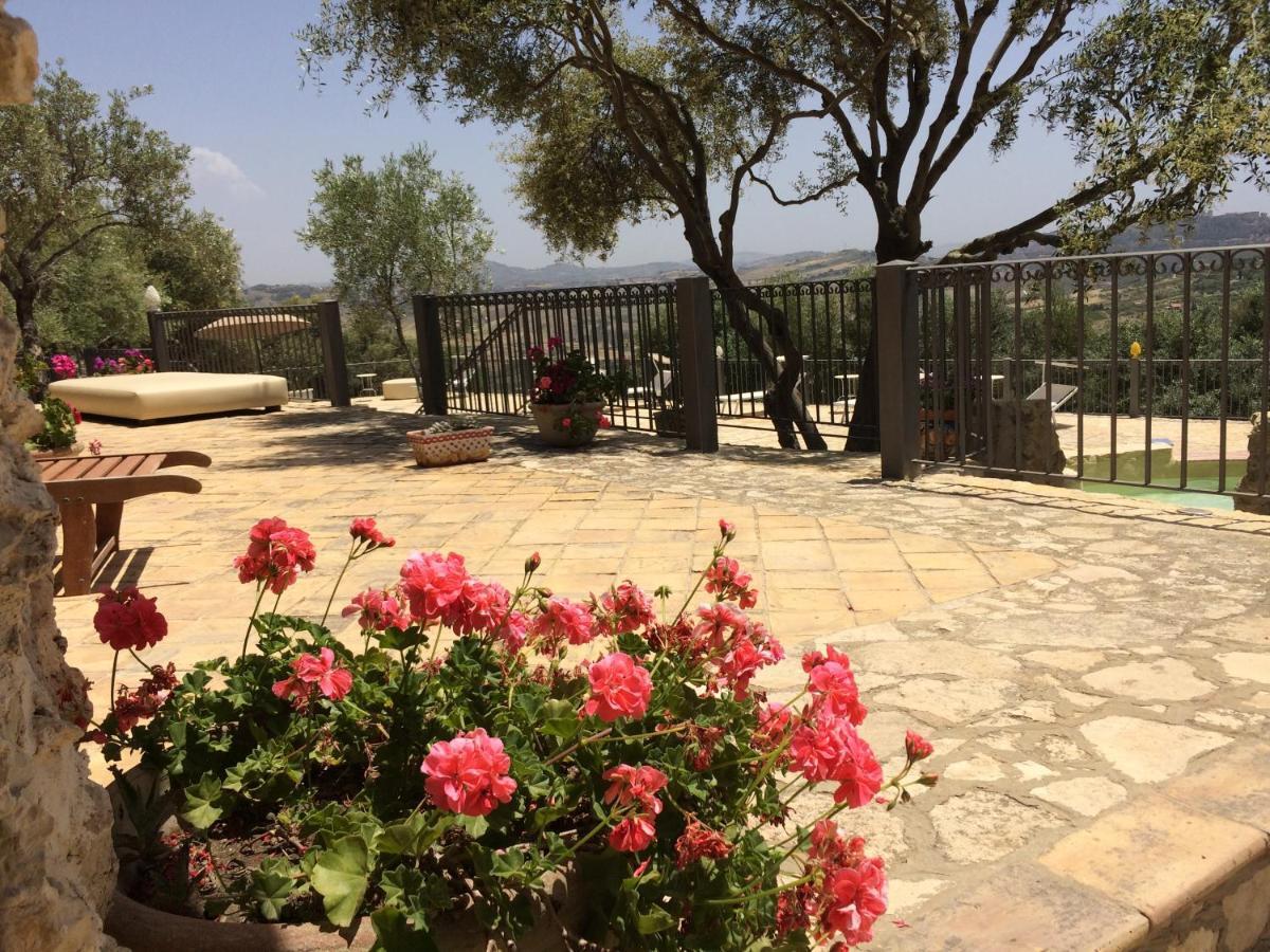 Agriturismo Roba Degli Ulivi Βίλα Αγκριτζέντο Εξωτερικό φωτογραφία